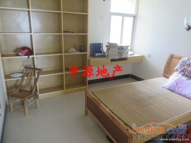 上高《五中附近小區房》，清爽裝修，帶地下室，三證可