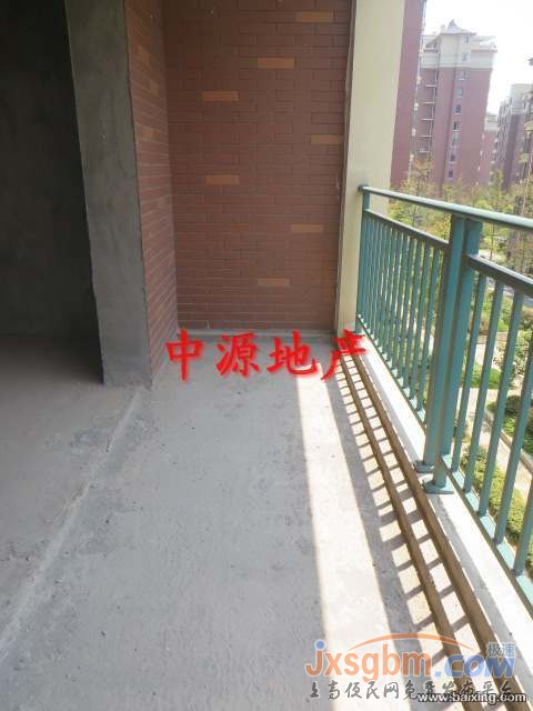 高盛歐錦名城，毛坯，帶地面車庫，已三通，邊間！
