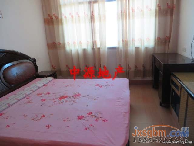 上高和平路4樓，家具家電全配很多是新的，有地下室！