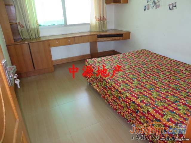 上高和平路4樓，家具家電全配很多是新的，有地下室！